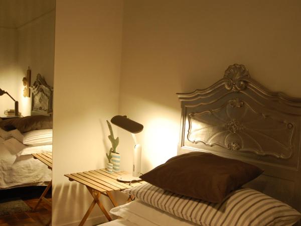 Virginias B&B : photo 3 de la chambre chambre double avec salle de bains privative
