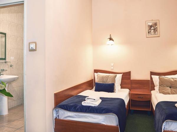 Nobilton Hotel : photo 9 de la chambre chambre lits jumeaux