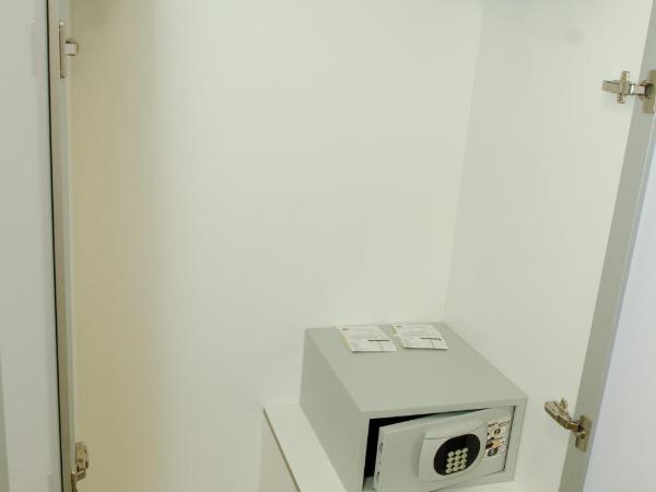 Hotel Beaga Convention Expominas by MHB : photo 9 de la chambre chambre double de luxe avec lit double