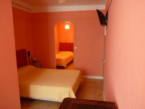 Hotel Régina : photo 2 de la chambre chambre triple