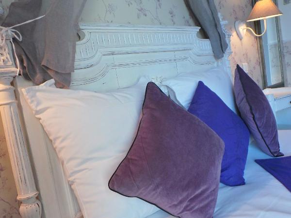 Hotel Relais Du Postillon : photo 1 de la chambre chambre double standard avec balcon