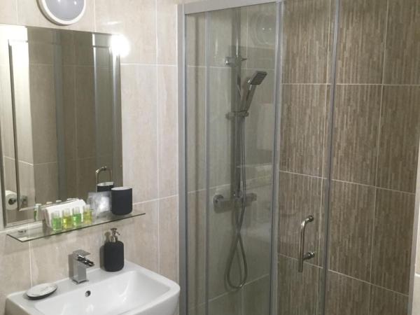 The Stranded Hotel : photo 3 de la chambre chambre familiale deluxe