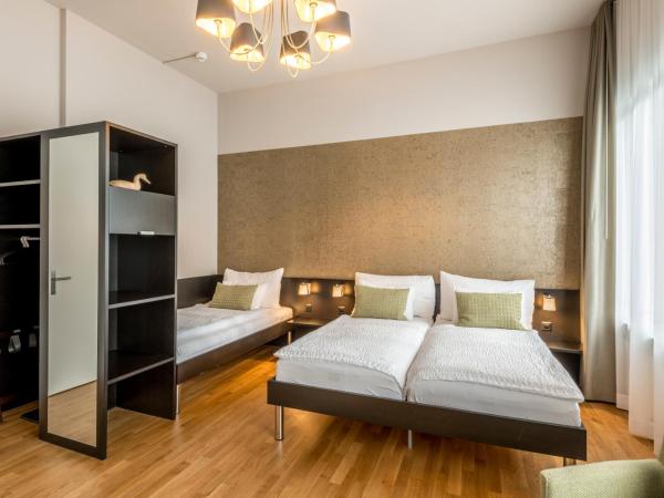 Boutique Hotel KARL : photo 7 de la chambre chambre triple supérieure - vue sur montagne et rivière