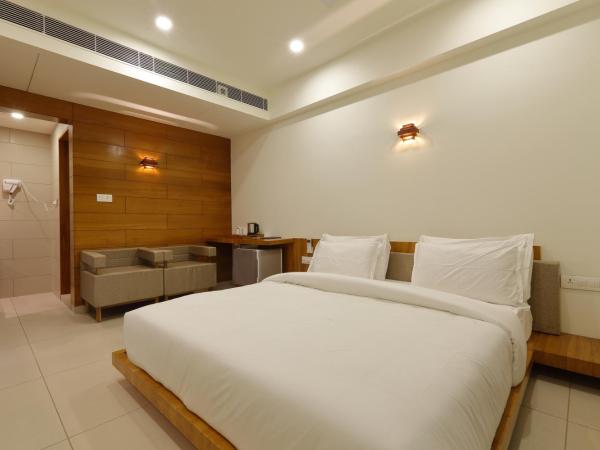 Hotel 440, A Serene Stay : photo 2 de la chambre chambre double exécutive