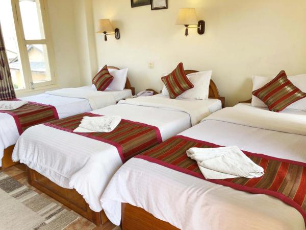 Hotel Grand Holiday : photo 3 de la chambre chambre triple deluxe