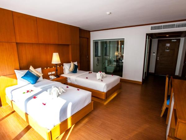 Phi Phi Harbour View Hotel-SHA Extra Plus : photo 3 de la chambre chambre triple deluxe