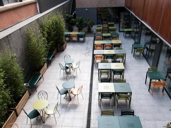 Alberg Pere Tarrés : photo 2 de la chambre lit simple dans dortoir pour femmes de 8 lits