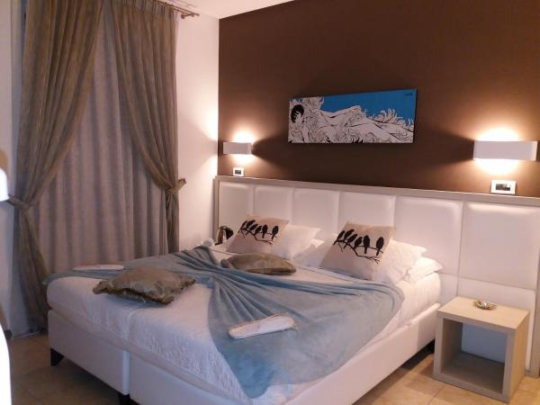 Artemisia Palace Hotel : photo 7 de la chambre chambre double ou lits jumeaux avec balcon