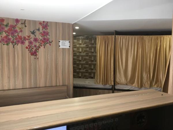 golden dormitory : photo 1 de la chambre lit simple dans dortoir de 10 lits