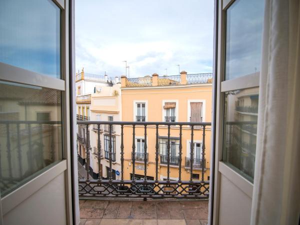 Petit Palace Santa Cruz : photo 4 de la chambre chambre triple