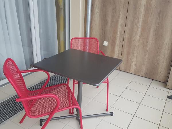 Résidence Séniors Domitys Les Hautes Feuilles : photo 1 de la chambre studio