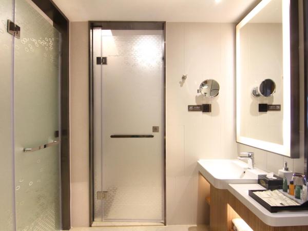 Hampton by Hilton Guangming Shenzhen : photo 5 de la chambre comfortable king size room