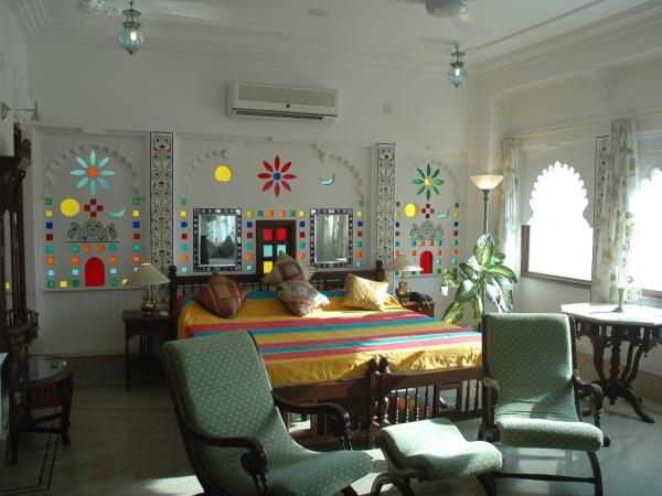 Raj Niwas : photo 5 de la chambre suite lit king-size