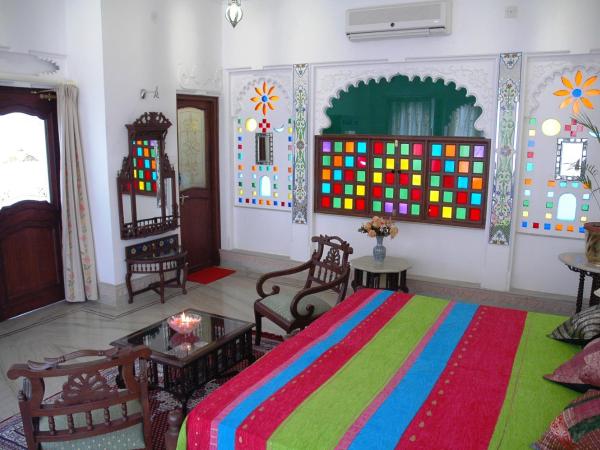 Raj Niwas : photo 5 de la chambre suite lit queen-size