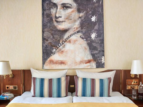 Living Hotel Prinzessin Elisabeth : photo 4 de la chambre chambre double affaires