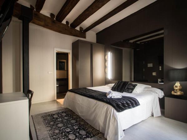 Cosy Rooms Embajador : photo 2 de la chambre chambre double supérieure