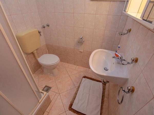 Apartments Lola : photo 9 de la chambre suite 2 chambres