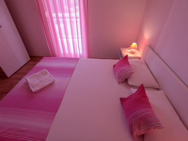 Apartments Lola : photo 5 de la chambre suite 1 chambre