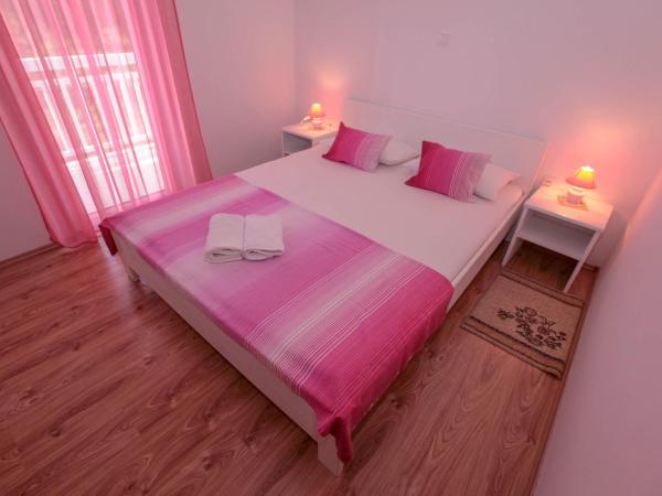 Apartments Lola : photo 6 de la chambre suite 1 chambre