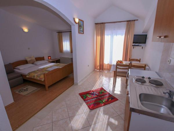 Apartments Lola : photo 4 de la chambre studio