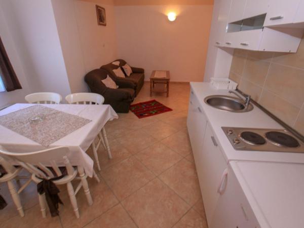 Apartments Lola : photo 4 de la chambre suite avec terrasse