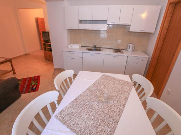 Apartments Lola : photo 5 de la chambre suite avec terrasse