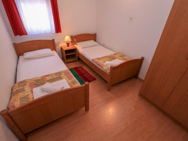 Apartments Lola : photo 4 de la chambre suite 2 chambres