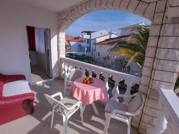 Apartments Lola : photo 1 de la chambre suite familiale