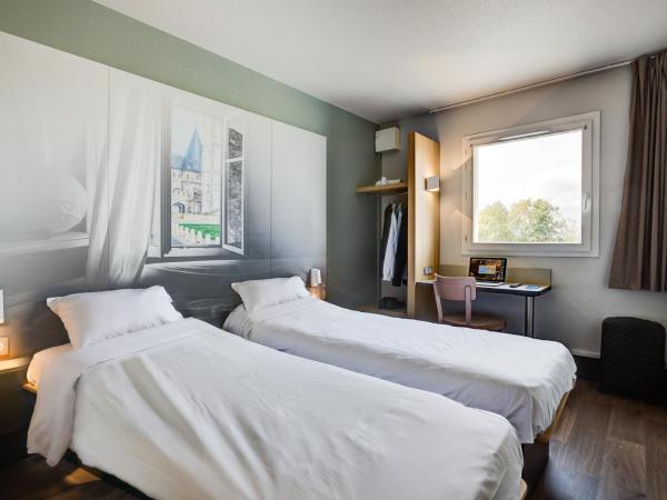 B&B HOTEL Beauvais : photo 1 de la chambre chambre lits jumeaux - non-fumeurs