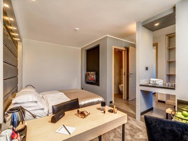 The View Luxury Rooms : photo 8 de la chambre suite - vue sur ville
