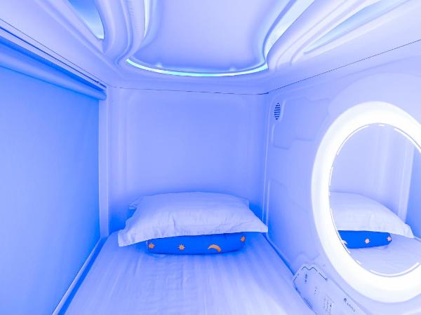 Spacepod@SG : photo 3 de la chambre capsule simple dans dortoir mixte