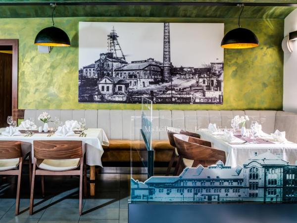 Jan Maria Hotel & Restaurant : photo 9 de la chambre chambre triple