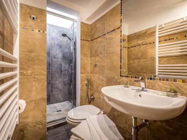 Hotel Ferretti : photo 4 de la chambre chambre triple