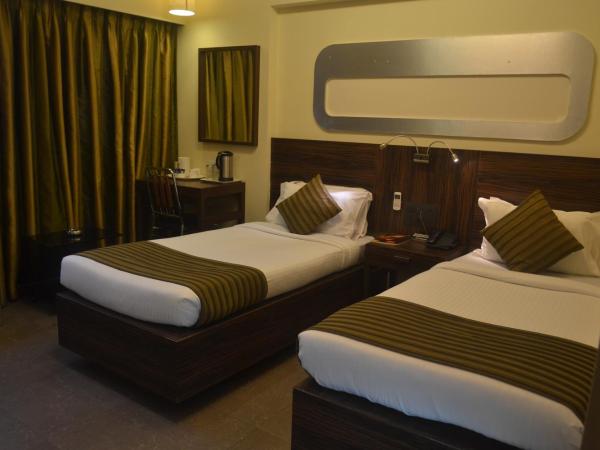 Hotel Plaza : photo 5 de la chambre chambre double ou lits jumeaux exécutive
