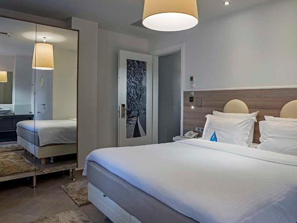 Z Inn Ioannina : photo 1 de la chambre chambre double supérieure avec balcon