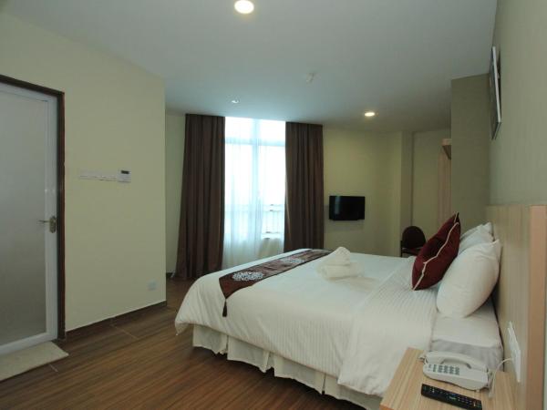 Veer Hotel : photo 5 de la chambre suite avec baignoire spa