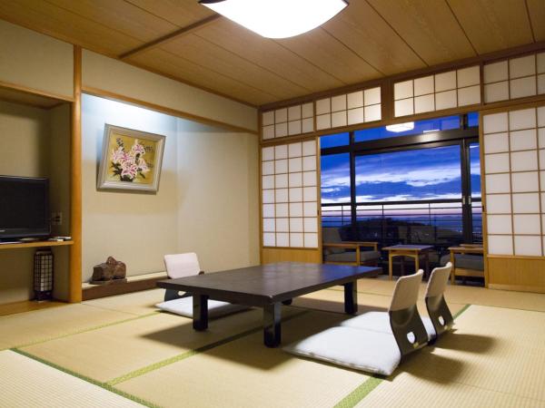Motoyu Kosenkaku : photo 7 de la chambre chambre supérieure de style japonais - petit-déjeuner et dîner inclus