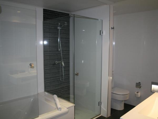 TaCH Madrid Airport : photo 8 de la chambre chambre quadruple