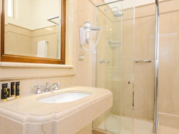 Hotel Vittoria : photo 9 de la chambre chambre double supérieure