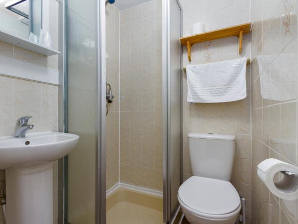 Maples Hotel : photo 5 de la chambre petite chambre double - vue sur mer