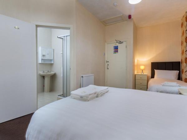 Maples Hotel : photo 3 de la chambre chambre triple