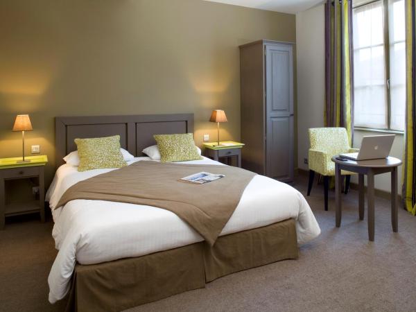Hôtel Aux Vieux Remparts, The Originals Relais : photo 5 de la chambre chambre double deluxe