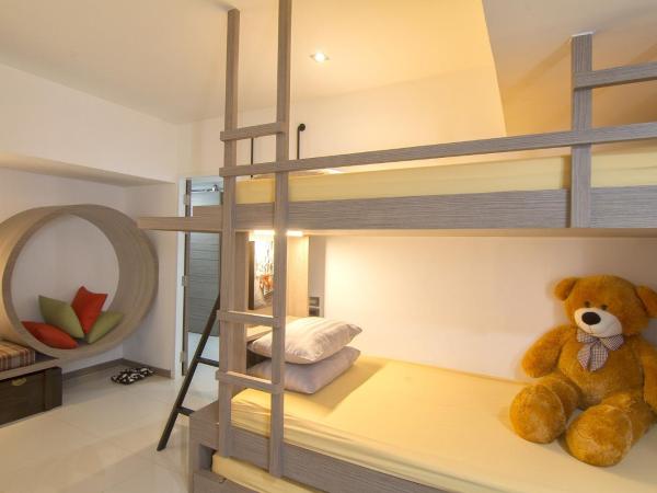 Bossotel Chiang Mai : photo 10 de la chambre chambre familiale avec lits superposés