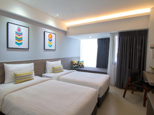 Bossotel Chiang Mai : photo 2 de la chambre chambre double ou lits jumeaux supérieure moderne