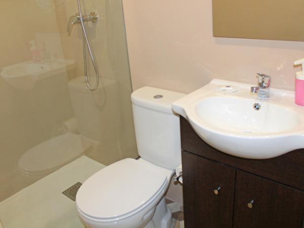 Lunar Guest House : photo 3 de la chambre chambre triple