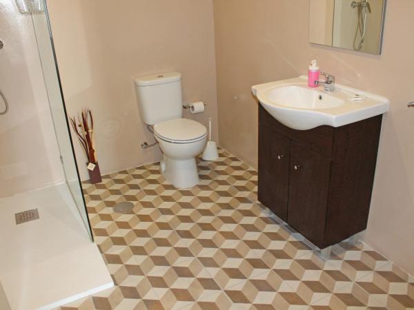 Lunar Guest House : photo 6 de la chambre chambre triple