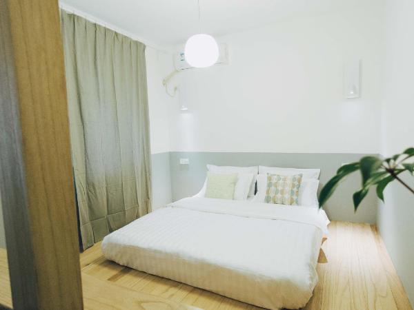 HOME++ Xi'an : photo 8 de la chambre balcony suits with city view-colorful time