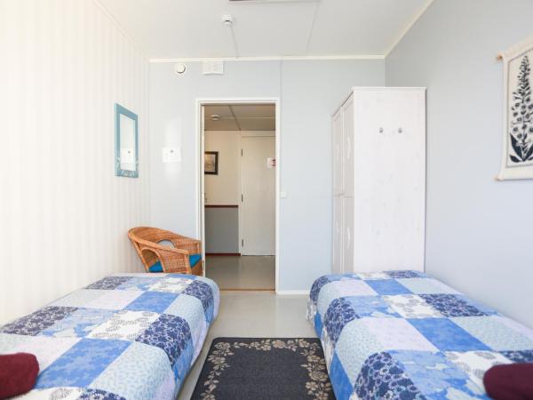 Bed&Breakfast Tuure : photo 1 de la chambre chambre lits jumeaux avec salle de bains commune