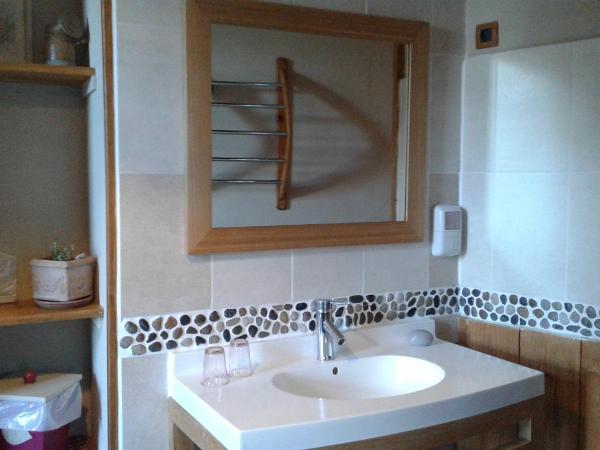 Le Petit Hureau : photo 10 de la chambre chambre triple dans la tour (1er Étage)