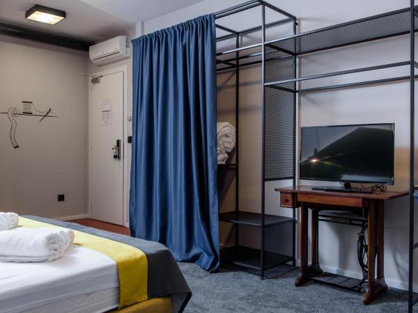 Stay Swanky Bed & Breakfast : photo 1 de la chambre deluxe triple room - ilica street 50